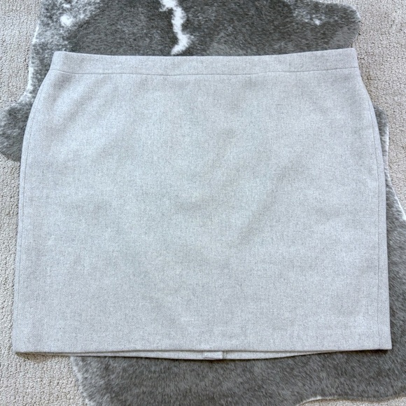 NWT J. Crew Pencil Skirt Double Serge Wool - Picture 5 of 11